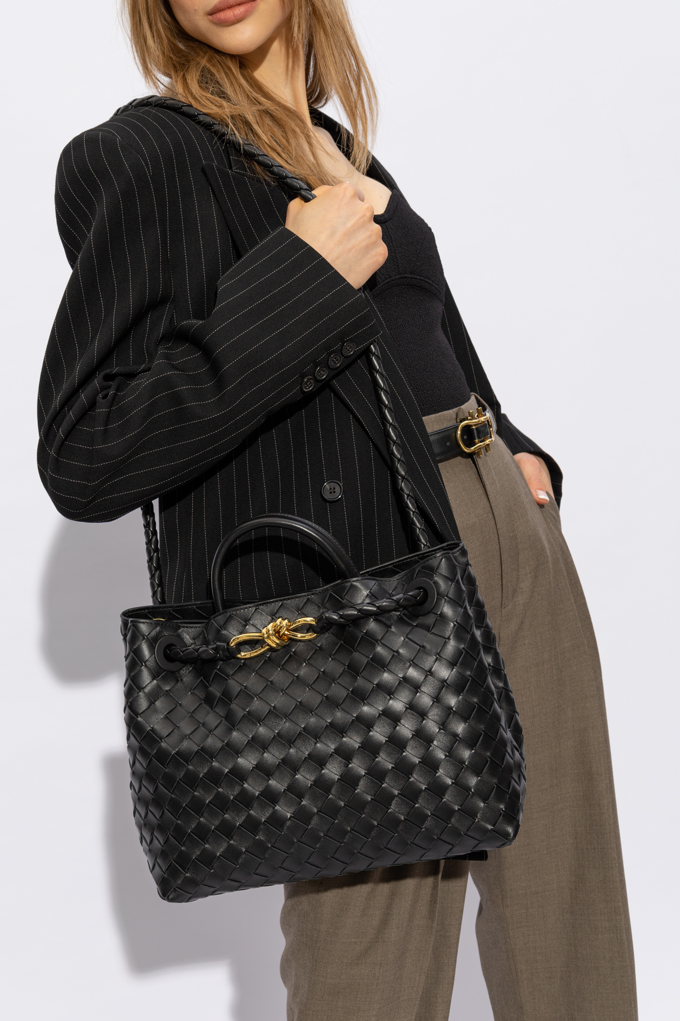 【BOTTEGA VENETA】MEDIUM ANDIAMO BAG Czarny Torba 'Andiamo Medium' typu 'shopper' Bottega Veneta
